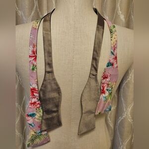 Set of 2 Bow Ties 1 Metallic Silk and 1 Cotton Tropical